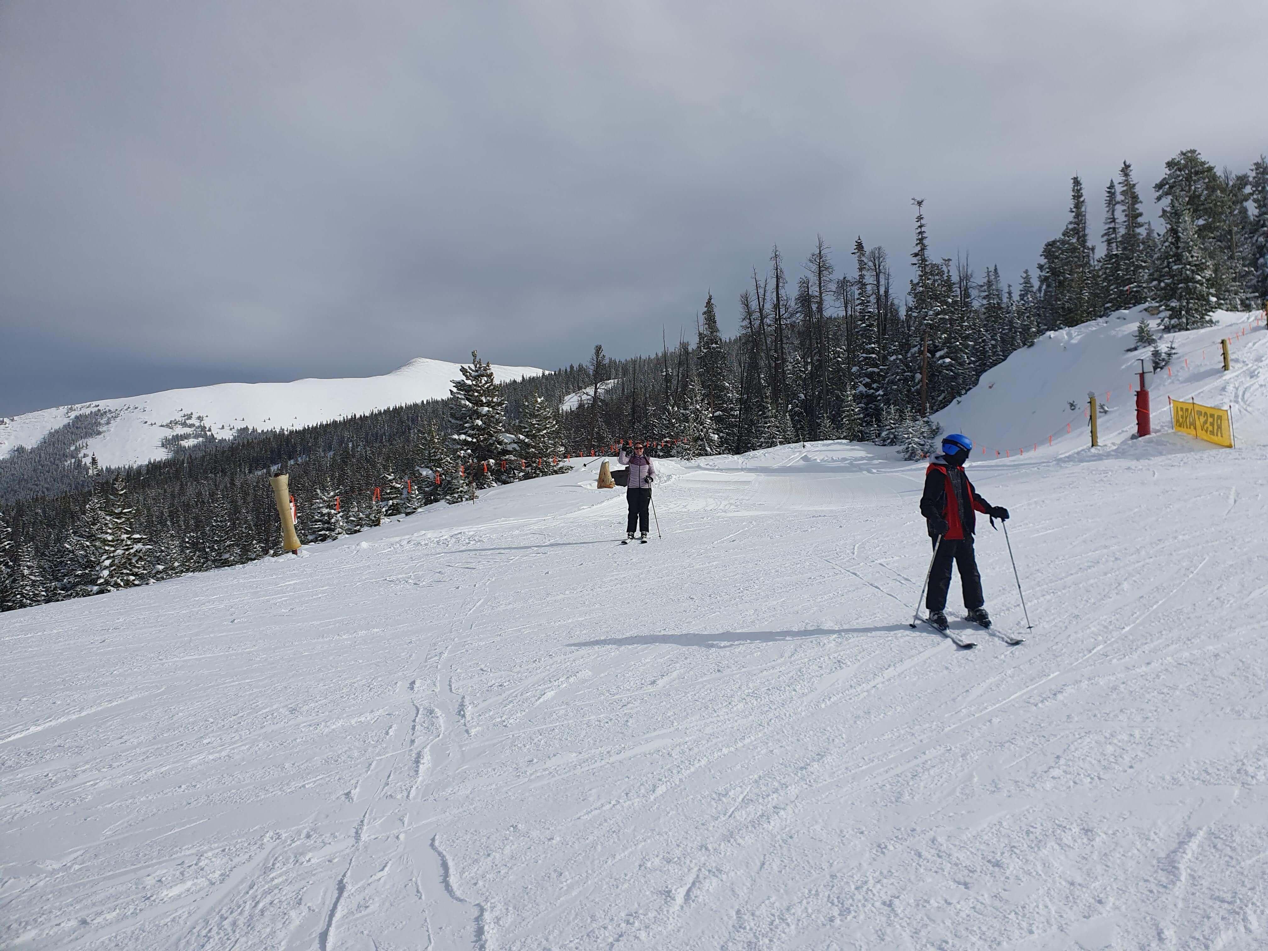 Reilly team skiiing